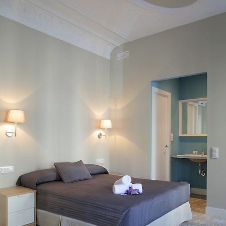 Hostal Medea Barcelona Bilik gambar
